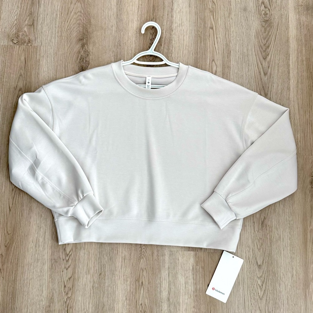 NWT Lululemon Perfectly Oversized Crop Crew Sweatshirt, Women’s Size 10